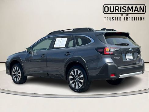 Certified 2025 Subaru Outback Limited AWD/4WD image 4