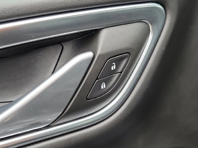 Used 2023 Chevrolet Tahoe RST RWD image 21