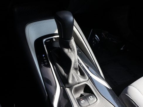 Used 2020 Toyota Corolla SE w/ SE Premium Package image 38