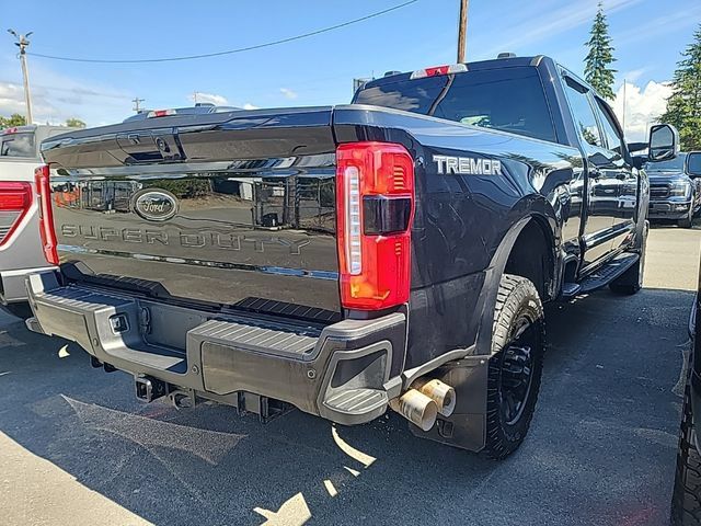 Used 2025 Ford F350 Lariat w/ Tremor Off-Road Package AWD/4WD image 2