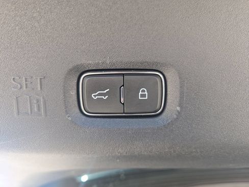 Used 2025 Ford Expedition Platinum AWD/4WD image 35