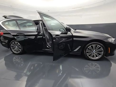 Used 2019 BMW 530i xDrive AWD/4WD image 26