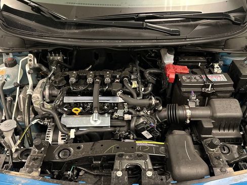 Certified 2025 Nissan Versa SR w/ Trunk Package FWD image 11
