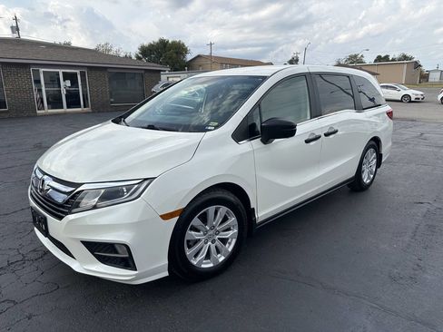Used 2019 Honda Odyssey LX image 2