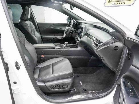 Used 2024 Lexus RX 350 FWD w/ Technology Package image 17
