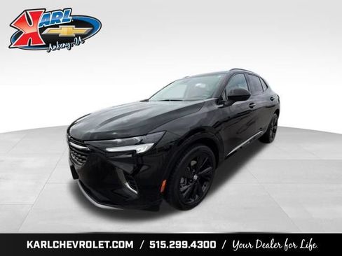 Used 2022 Buick Envision Essence w/ Sport Touring Package AWD/4WD image 1