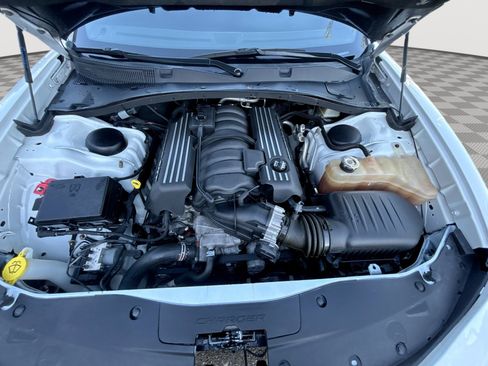 Used 2019 Dodge Charger Scat Pack w/ Plus Group RWD image 17