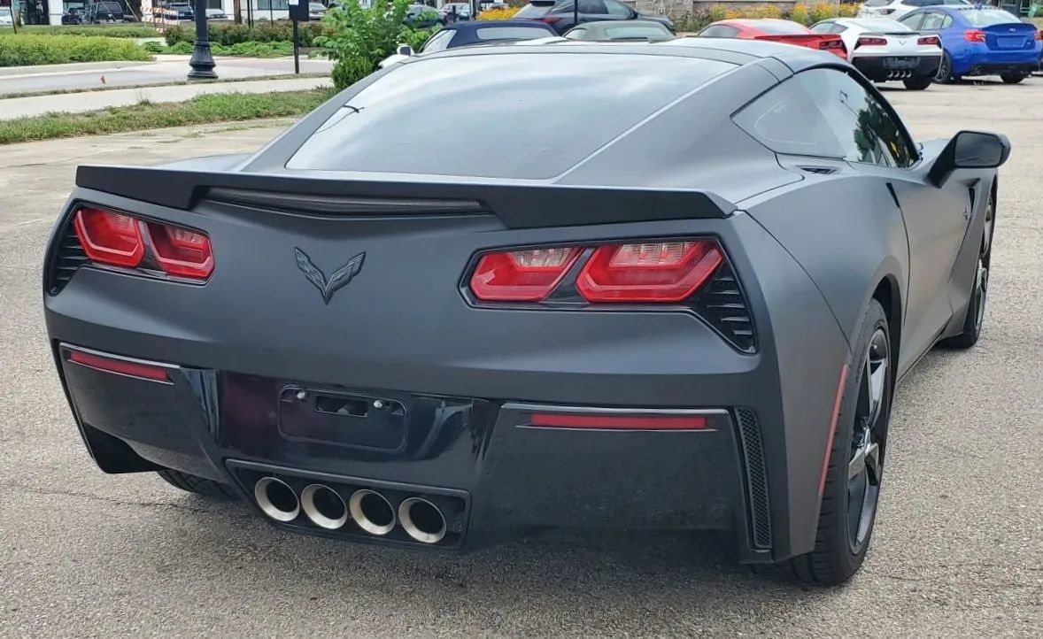 Used 2014 Chevrolet Corvette Stingray Coupe w/ 2LT Preferred Equipment Group RWD image 7