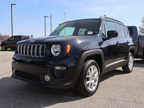 Used 2021 Jeep Renegade Latitude AWD/4WD image 4