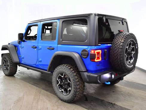 Used 2021 Jeep Wrangler Unlimited Rubicon 4xe w/ Cold Weather Group image 7