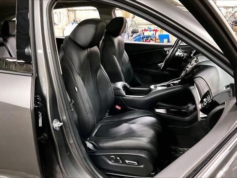 Used 2024 Acura RDX SH-AWD image 9
