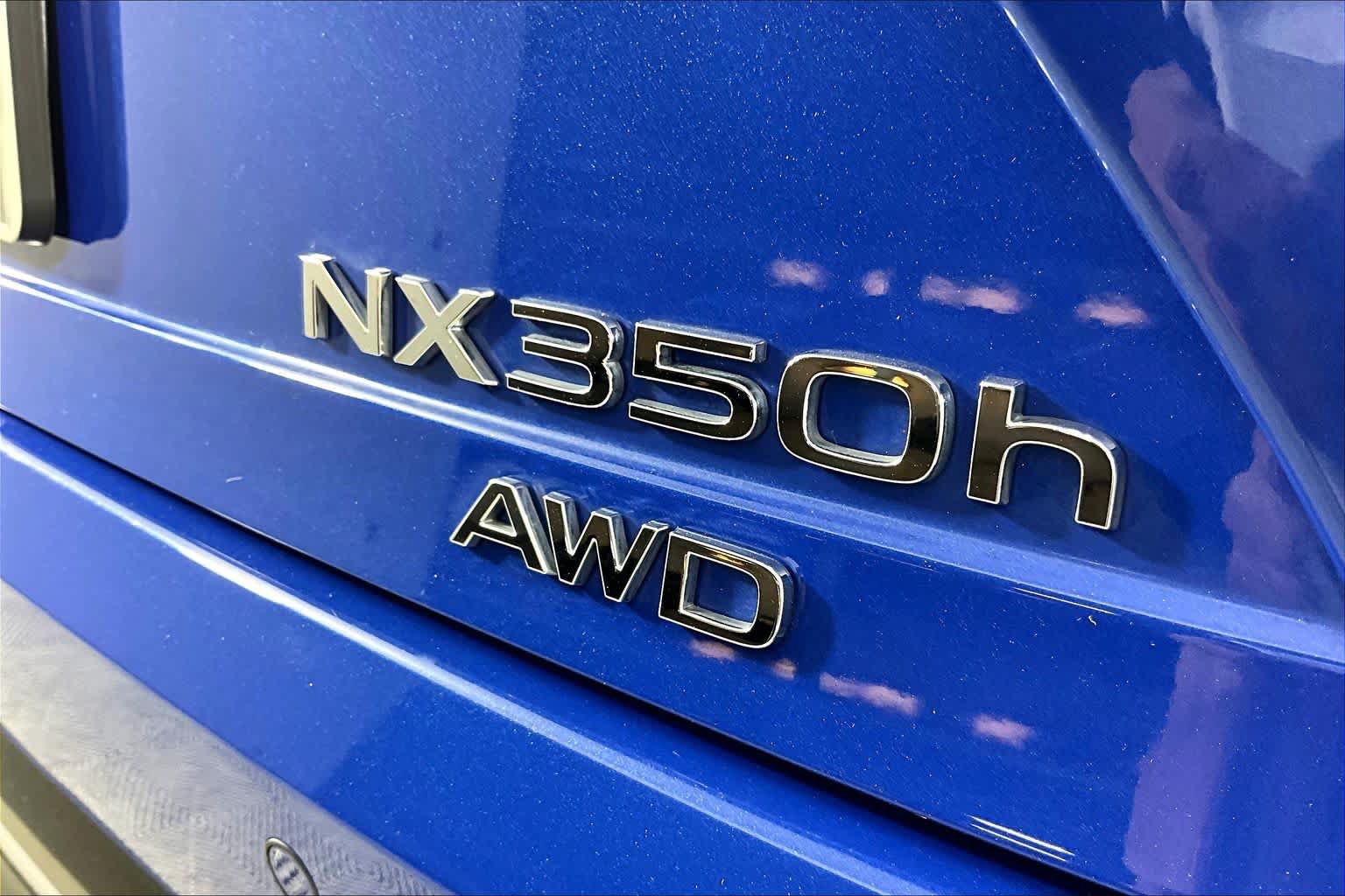Used 2024 Lexus NX 350h AWD w/ Vision Package image 9