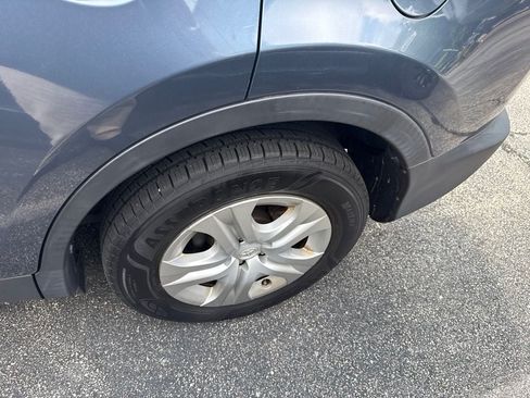 Used 2014 Toyota RAV4 LE AWD/4WD image 8