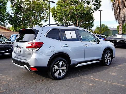 Used 2019 Subaru Forester Touring AWD/4WD image 8