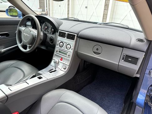 Used 2005 Chrysler Crossfire Limited image 16