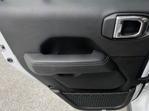 Used 2021 Jeep Gladiator Rubicon image 37