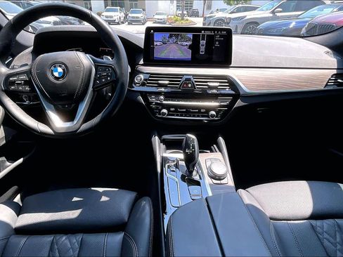Certified 2023 BMW 530i xDrive w/ Premium Package AWD/4WD image 16