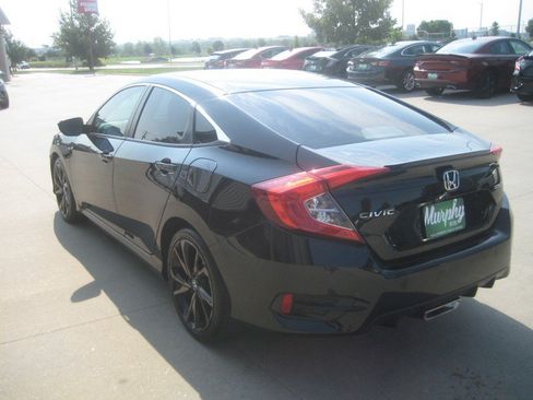 Used 2020 Honda Civic Sport image 5