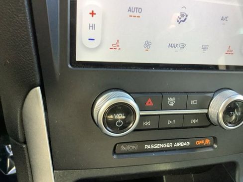 Used 2022 Ford Edge SEL image 20