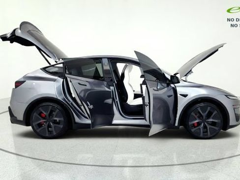 Used 2026 Tesla Model Y Performance AWD/4WD image 20