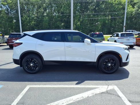 Used 2021 Chevrolet Blazer LT FWD image 5