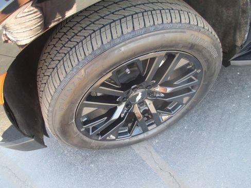 Used 2021 Chevrolet Tahoe LT AWD/4WD image 14