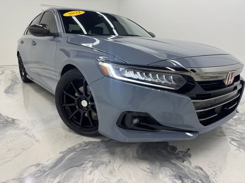 Used 2021 Honda Accord Sport image 2