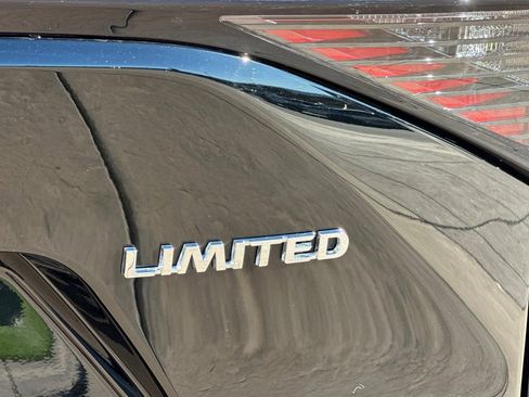 Used 2024 Toyota bZ4X Limited image 35