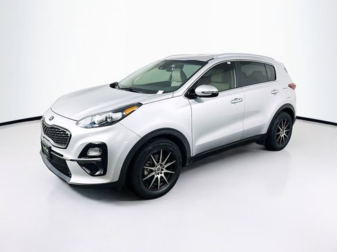 Used 2020 Kia Sportage EX image 3