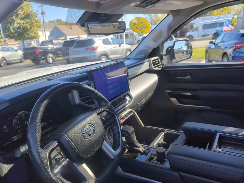 Used 2024 Toyota Tundra Limited AWD/4WD image 20