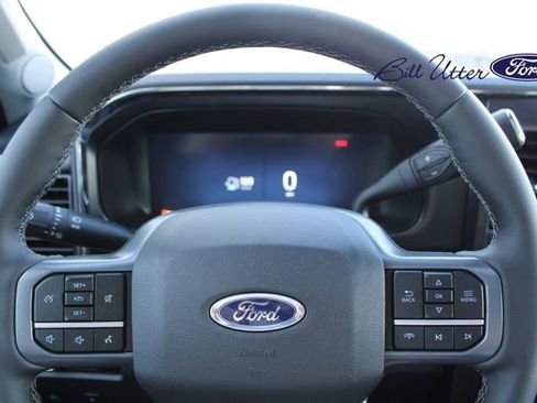 New 2026 Ford F250 Lariat w/ Black Appearance Package image 17