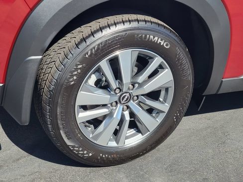New 2026 Nissan Pathfinder SL FWD image 3