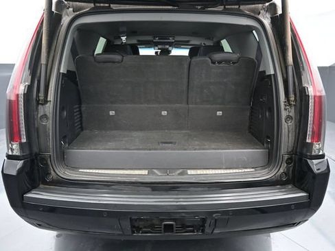 Used 2015 Cadillac Escalade Luxury AWD/4WD image 10