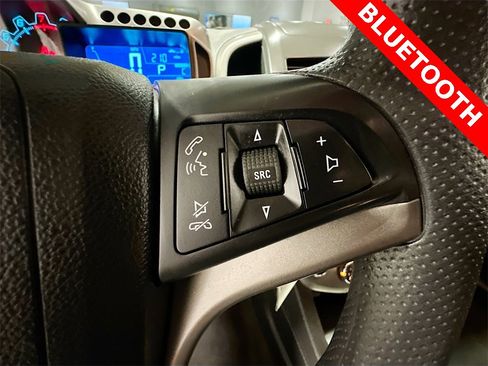 Used 2014 Chevrolet Sonic LT image 32