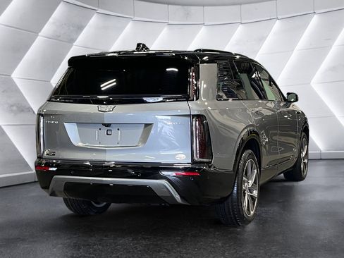 New 2026 Cadillac Vistiq Sport image 6