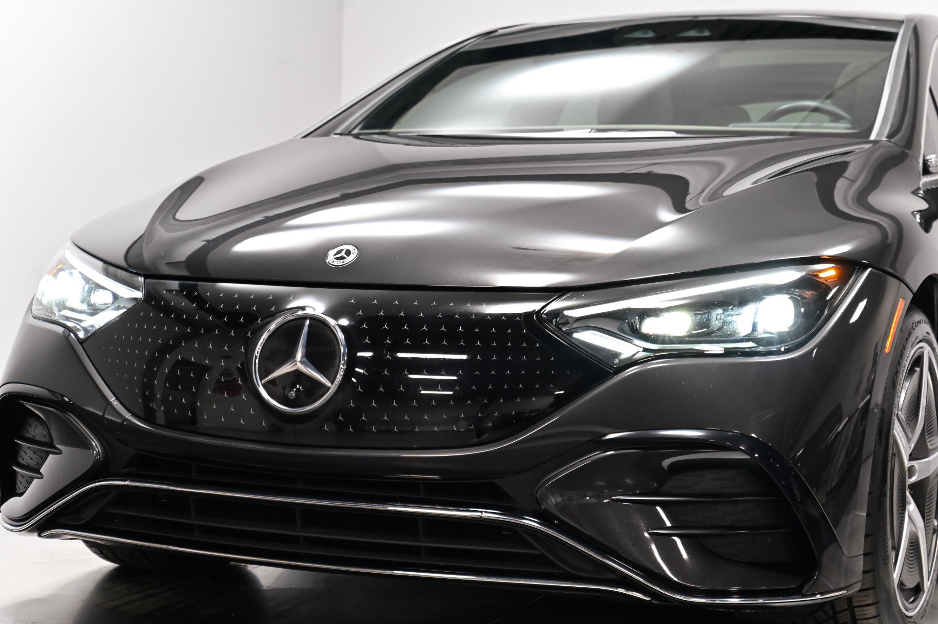 Used 2023 Mercedes-Benz EQE 350+ 4MATIC Sedan image 22