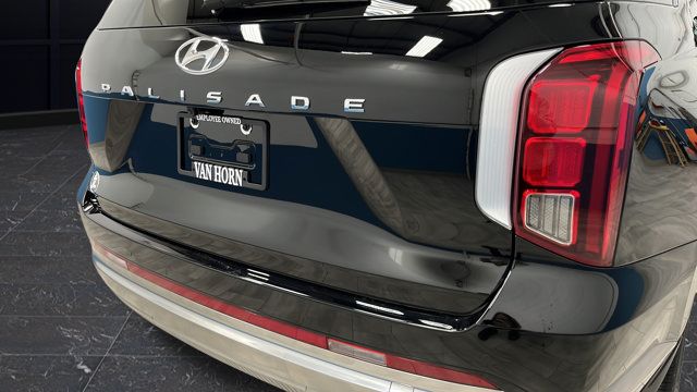 Used 2025 Hyundai Palisade Calligraphy FWD image 42