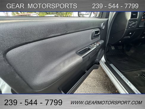 Used 2011 GMC Canyon SLE image 11