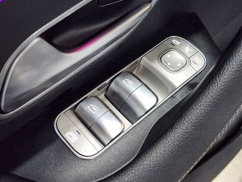 Used 2022 Mercedes-Benz GLE 350 image 42