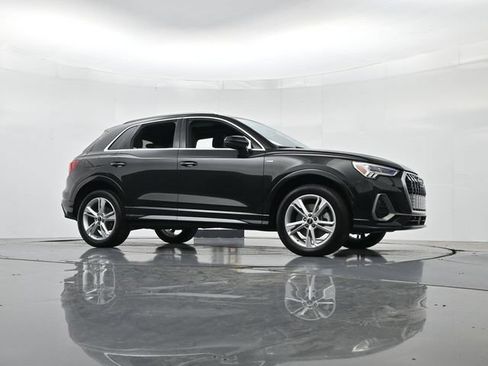 Used 2023 Audi Q3 2.0T Premium Plus AWD/4WD image 36