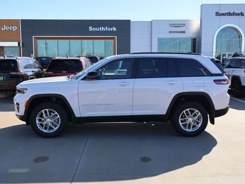 New 2026 Jeep Grand Cherokee Laredo X RWD image 4