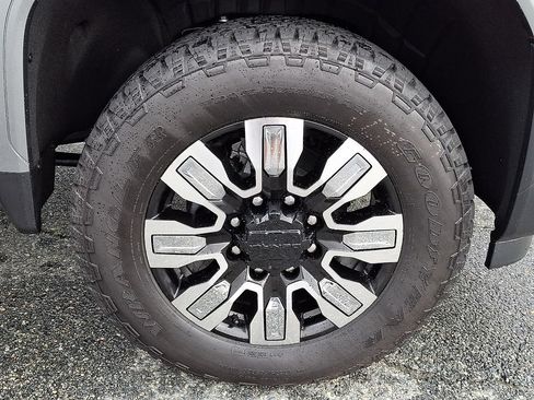 New 2026 GMC Sierra 3500 Denali w/ Denali Reserve Package AWD/4WD image 5