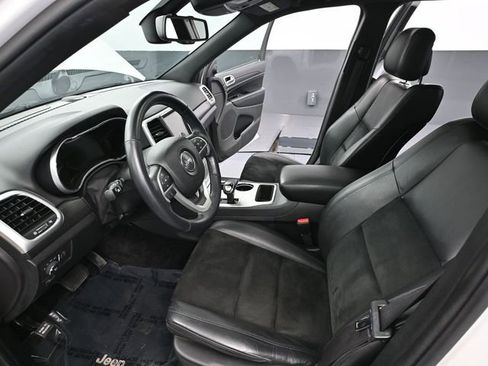Used 2015 Jeep Grand Cherokee Altitude image 24