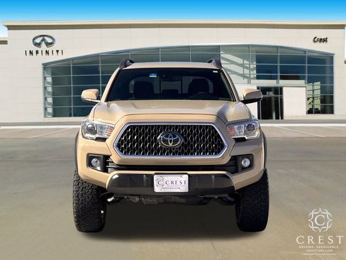 Used 2019 Toyota Tacoma TRD Off-Road image 9