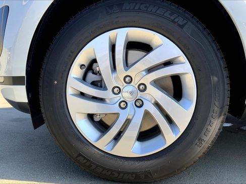 New 2026 Land Rover Range Rover Evoque S image 17