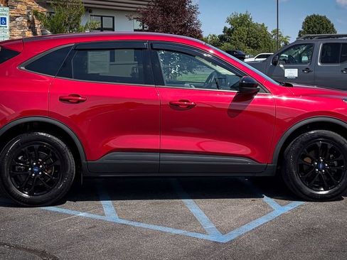 Used 2020 Ford Escape SE Sport AWD/4WD image 24