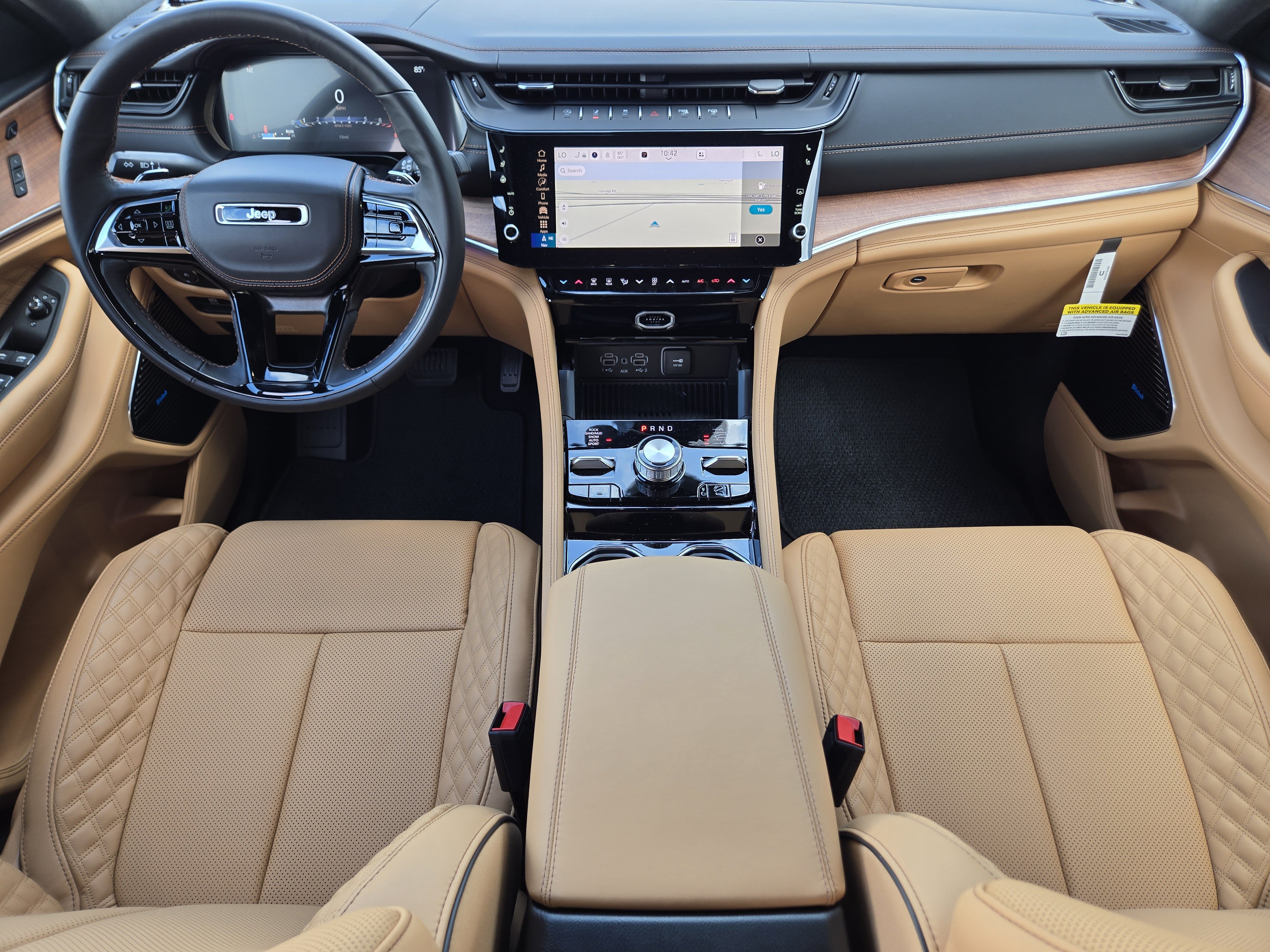 New 2027 Jeep Grand Cherokee Summit AWD/4WD image 2