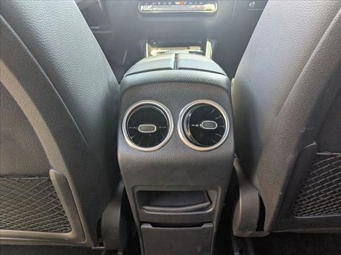Certified 2022 Mercedes-Benz GLB 250 image 18