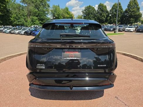 Used 2023 Nissan Ariya FWD image 4