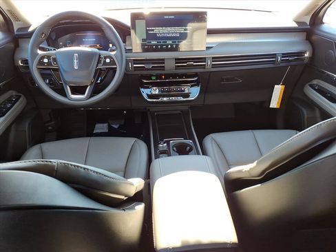 New 2026 Lincoln Corsair Premiere AWD/4WD image 12